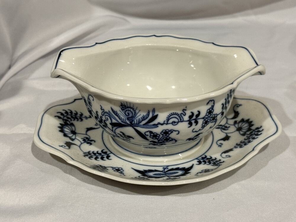 Blue Danube Japan Gravy Boat & Underplate Blue Onion Porcelain Vintage